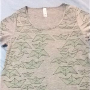 LulaRoe XS Classic Tee NWOT
